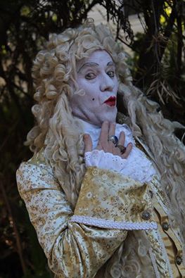 Lord Foppington himself will join us!